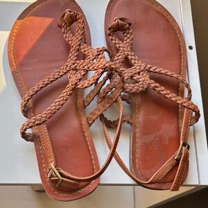 Women's Braided brown Sandals sz 7